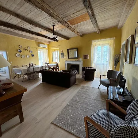 Maison Simonpietri Каньяно